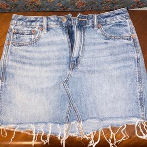 American Eagle size 6 jean skirt
